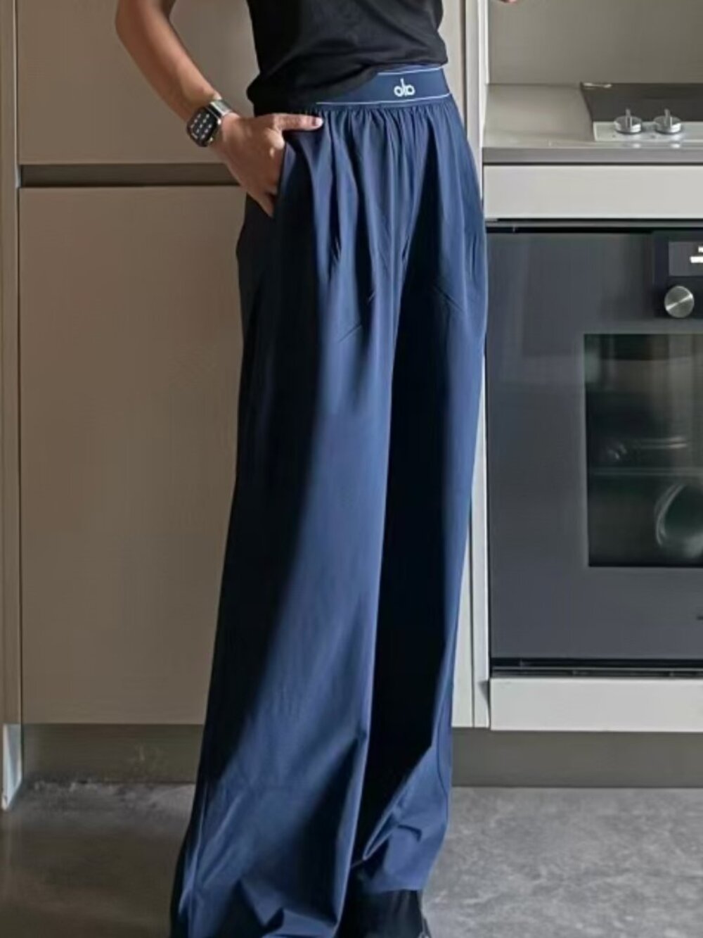 Regular😃ALO Yoga Suit Up Trouser Navy Blue🧣Straight&Wide Leg Luxury Versatile